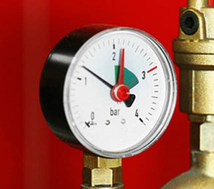 Drukmeter in verwarmingssysteem