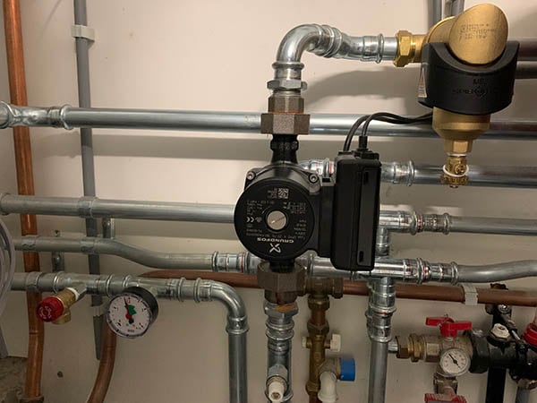 Drukmeter in een verwarmingssysteem